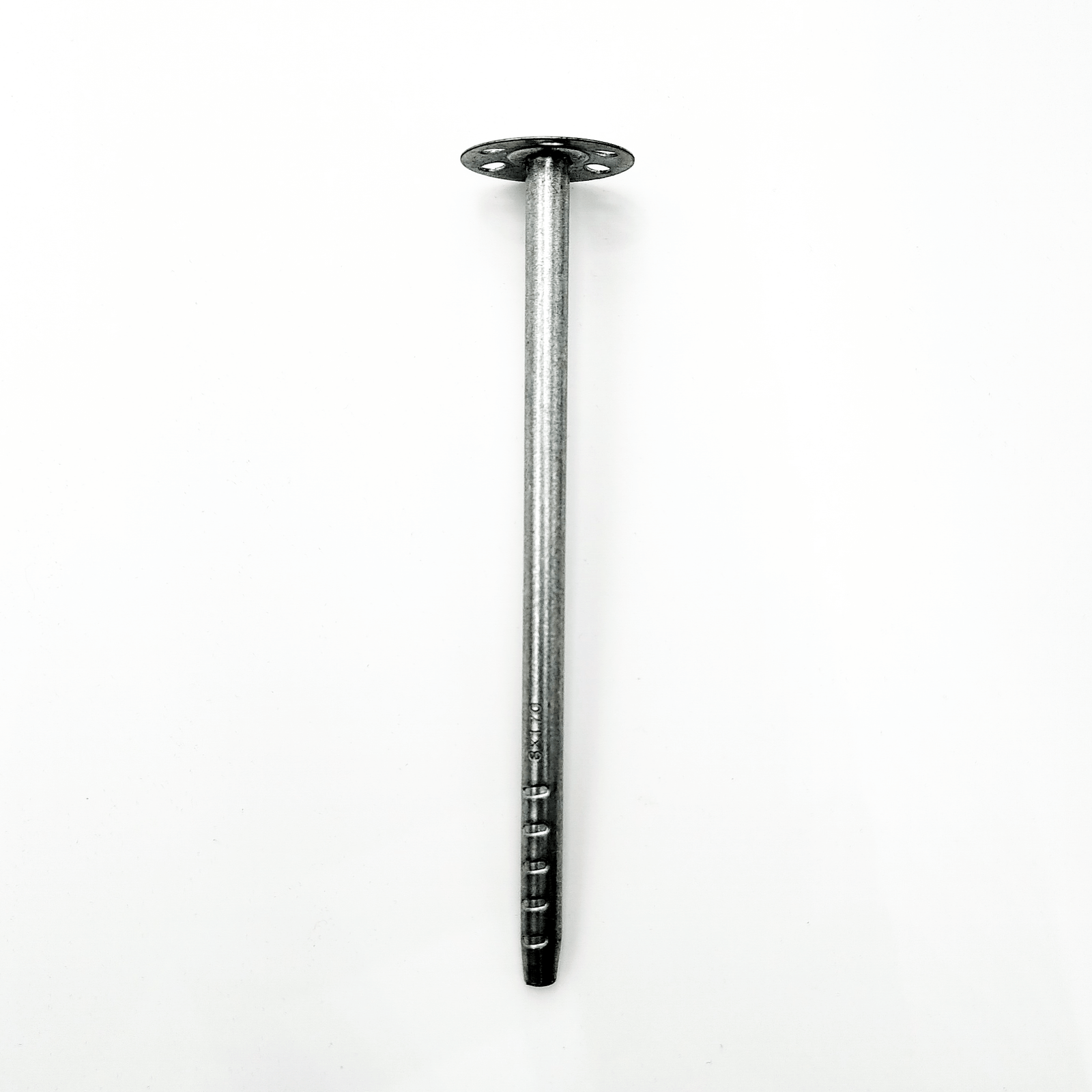 Metal insulation plug